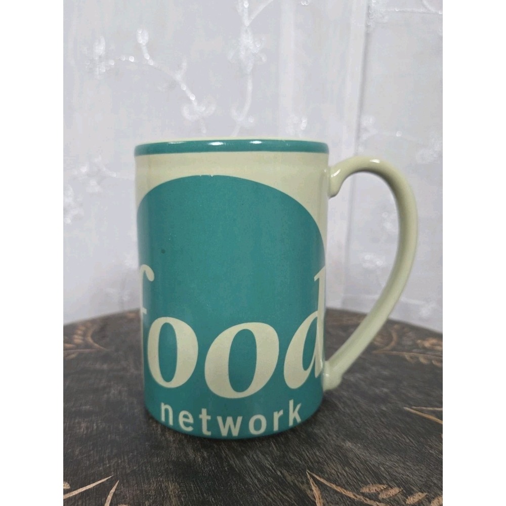 The FOOD NETWORK  Green Logo Two Tone Mug Coffee Cup